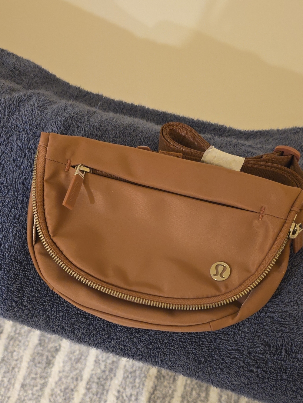 Lululemon Blush / Rose All Night Festival Micro Crossbody Bag